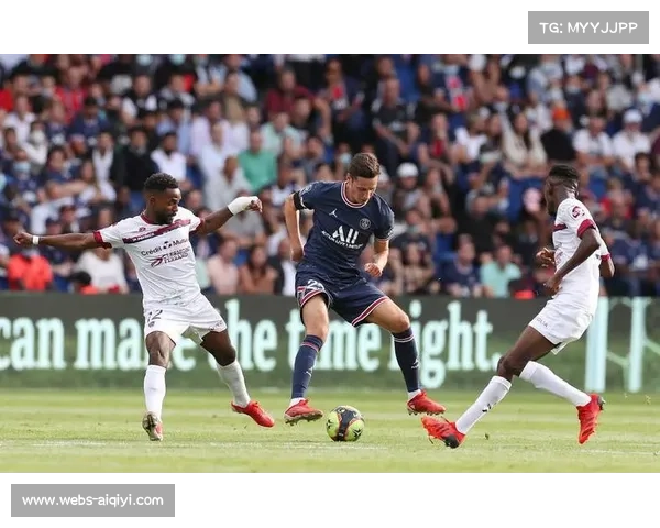 法甲竞争愈加激烈 多队具备争冠实力呈现德甲黄金期风貌